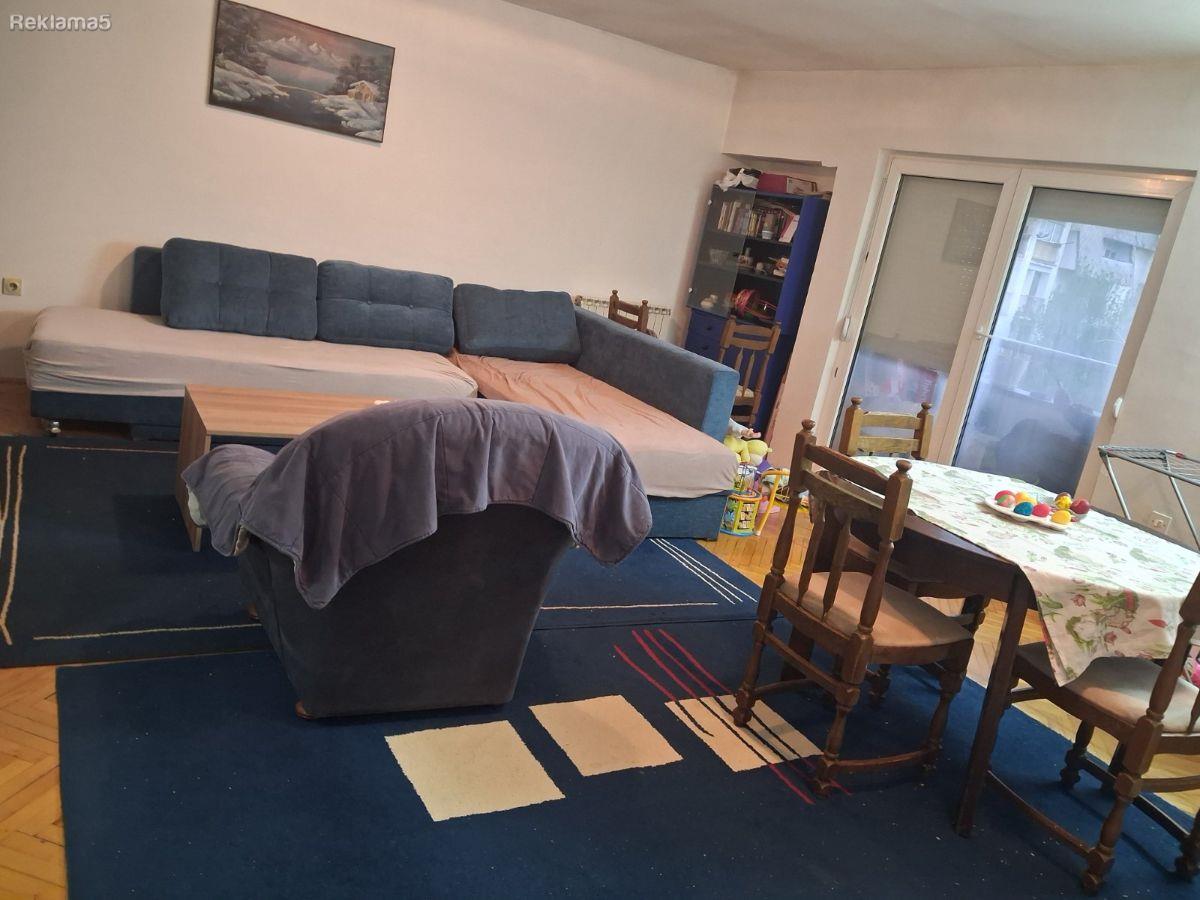 SAVIĆ IS SELLING AN APARTMENT IN NOVI LISICE