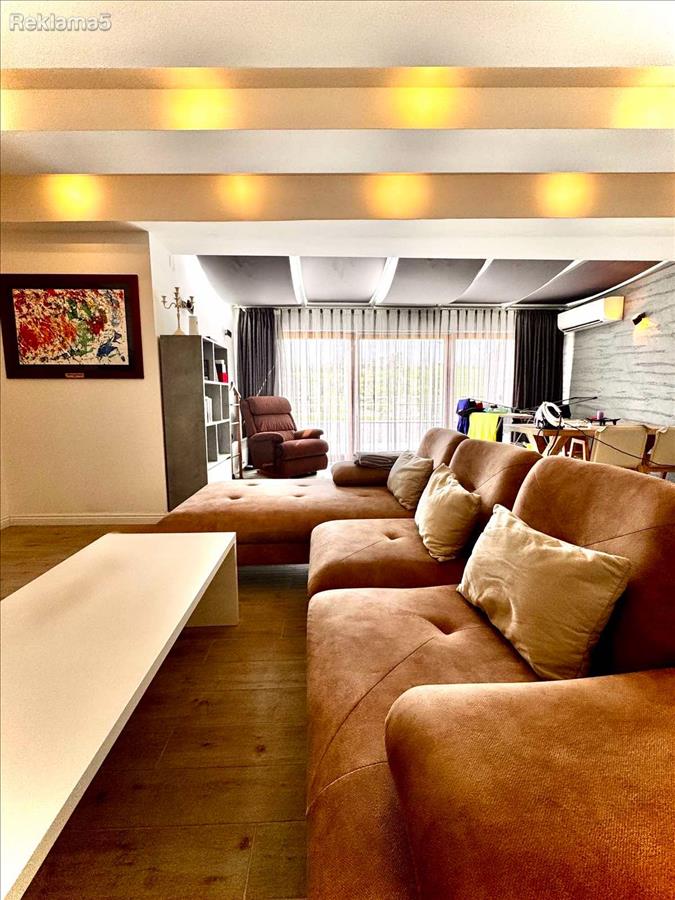 Beautiful apartment for sale in Center/Park