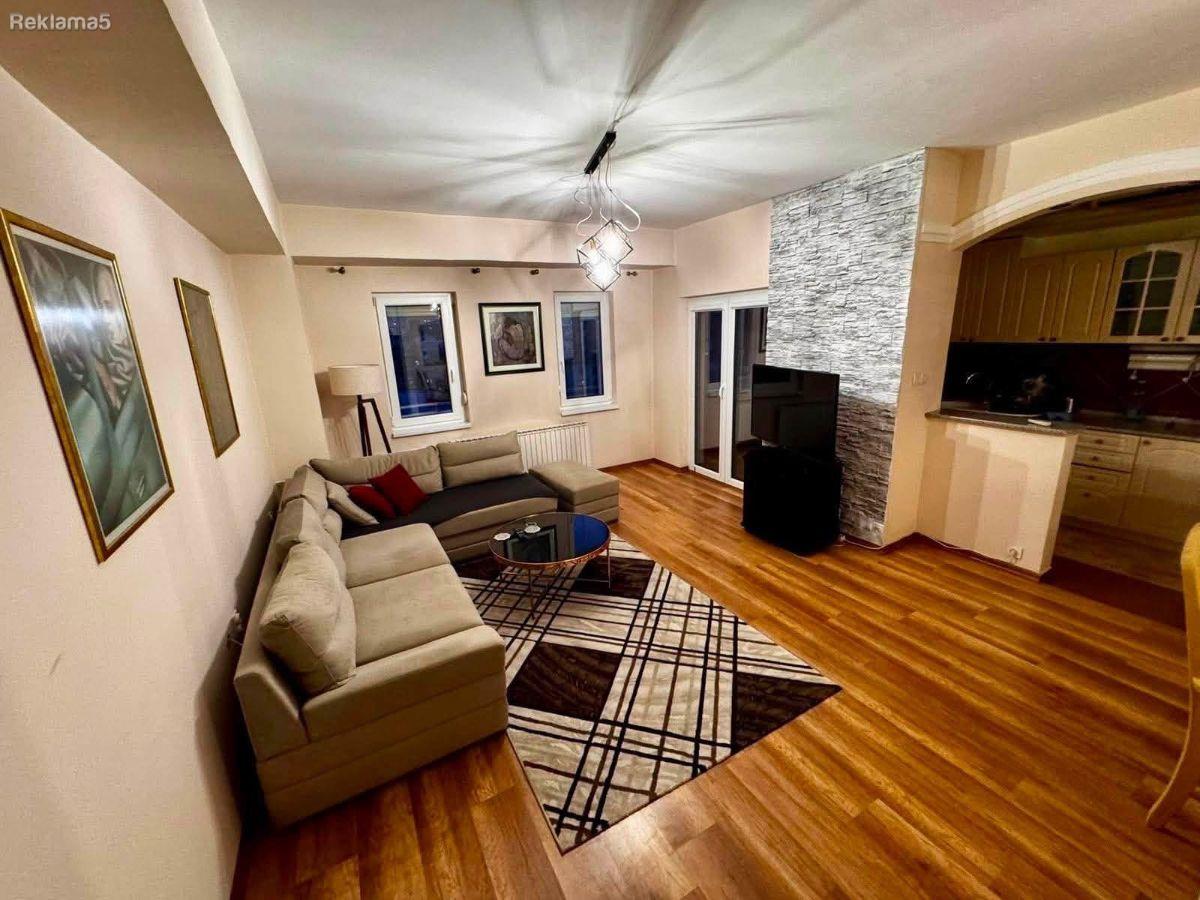 SAVIĆ IS SELLING AN APARTMENT IN THE CENTER