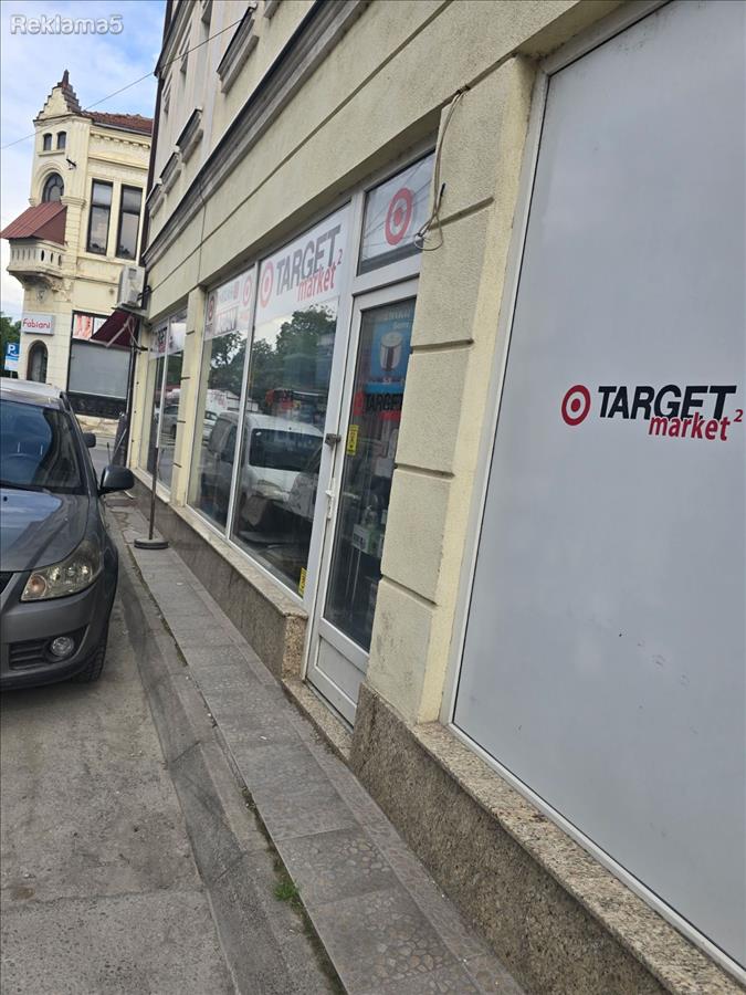 A shop is for sale next to Lenski Most