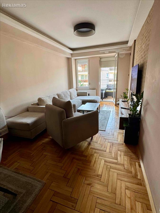 Prodavam stan vo Crnice 79m2
