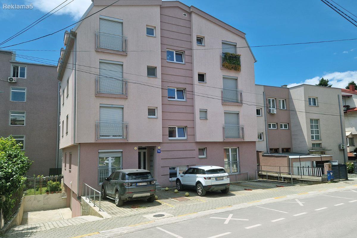 Apartment in the strict center - old cinema