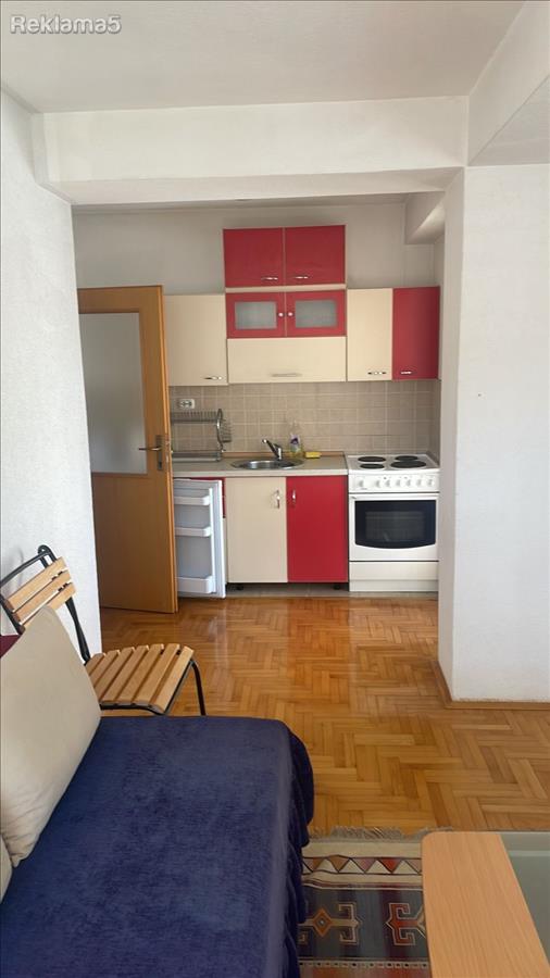 JURIS AGENCY - THREE-ROOM APARTMENT FOR SALE ON PARTIZANSKA STREET