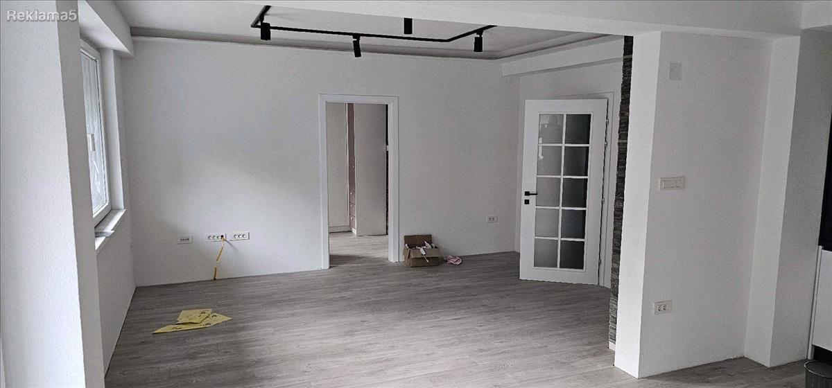 Apartment/business space