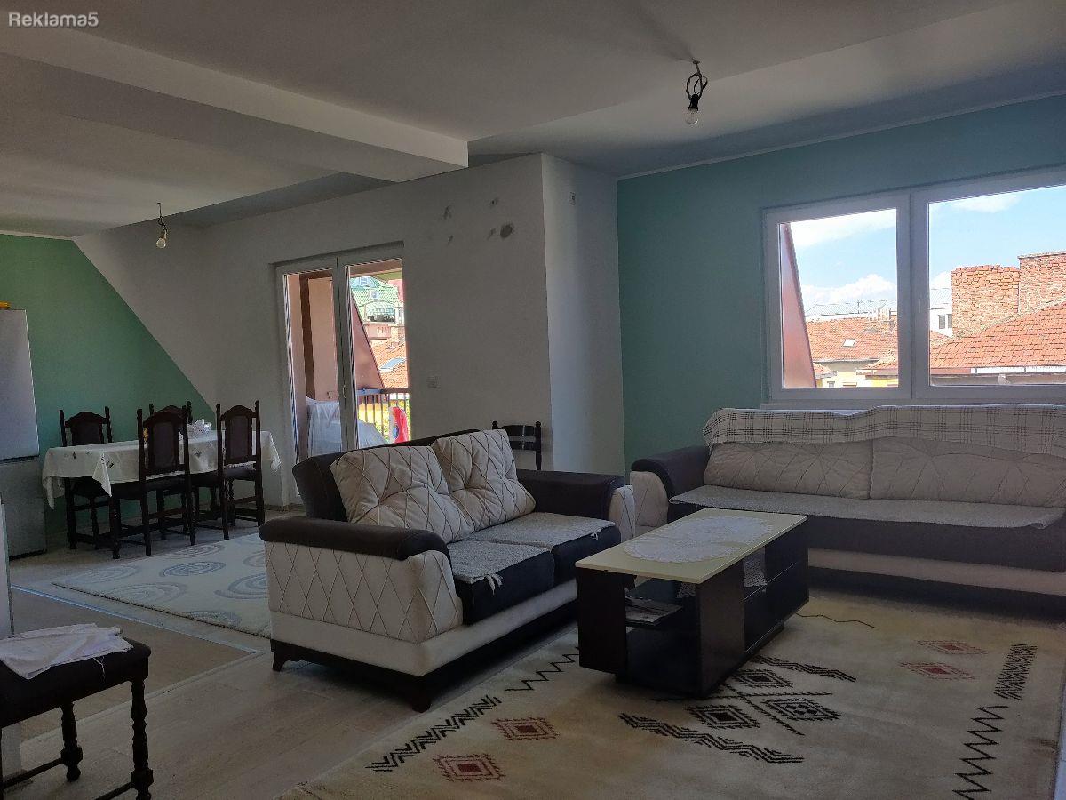 THREE-ROOM APARTMENT NEAR THE CATHOLIC CHURCH