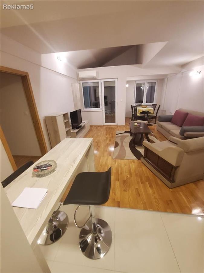 Three-room apartment for rent opposite Hotel Karposh €530