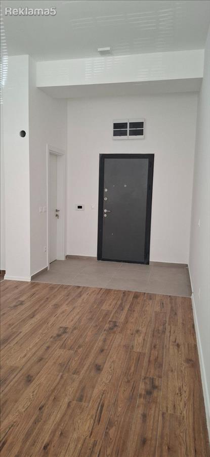 New studio suitable for office, practice, salon