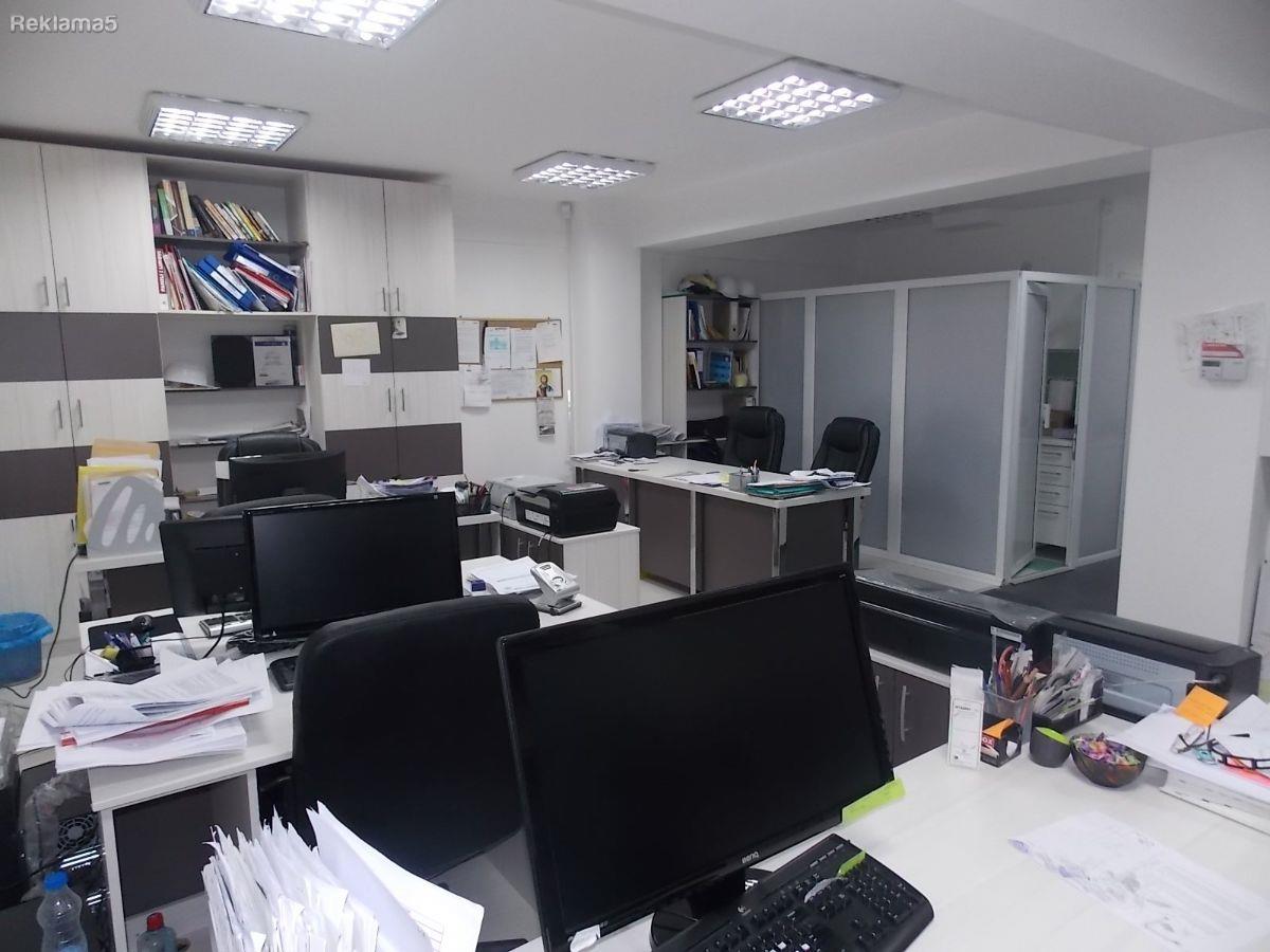 Se izdava deloven prostor od 53m2 vo K.Voda