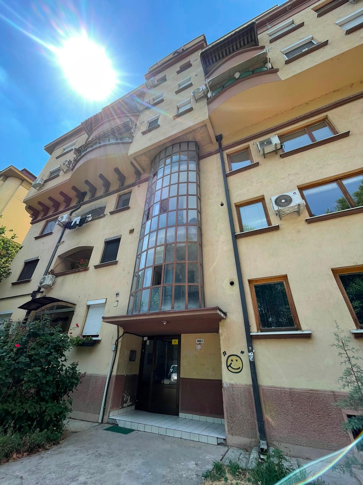 Fully renovated apartment for sale in Aerodrom - 99 m²