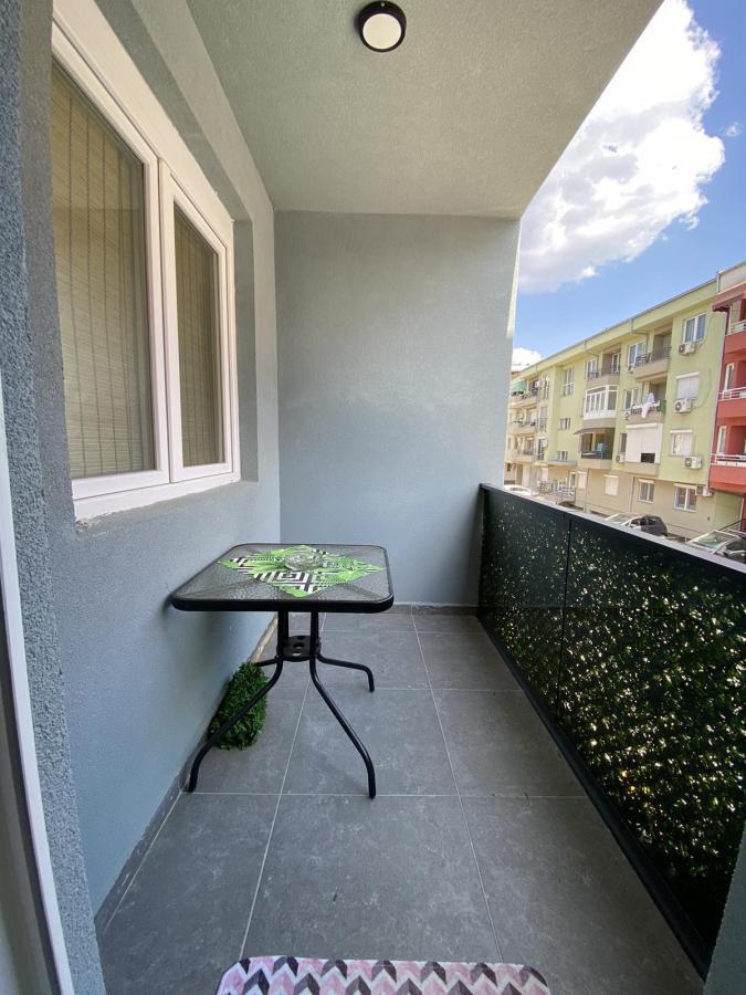 A 40m2 apartment is for sale in Gjorce Petrov