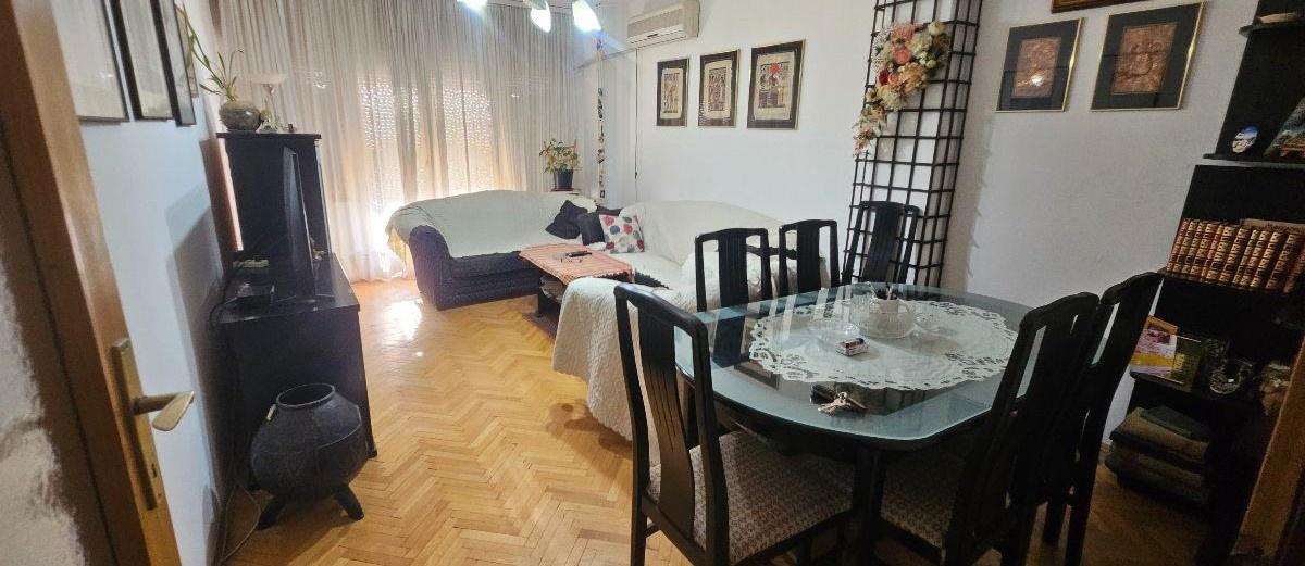 2214 FOR RENT furnished three-room apartment in Kapistec