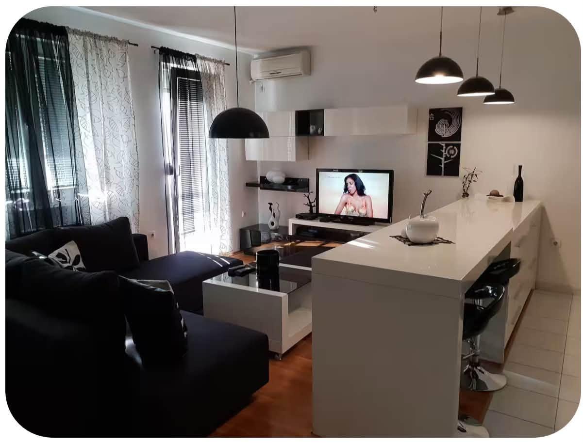 Se izdava stan vo Skopje - Univerzalna sala