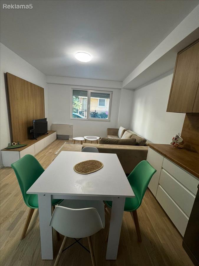 lUXURY APARTMENT 50 M2, PRIVATE PARKING !!!!