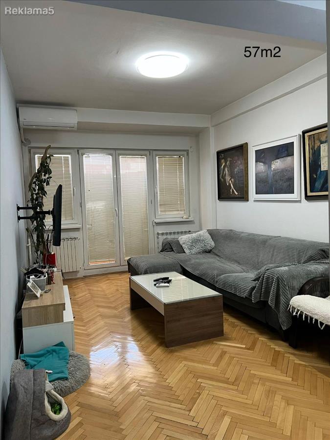 Se prodava stan 57m2 vo Kapistec