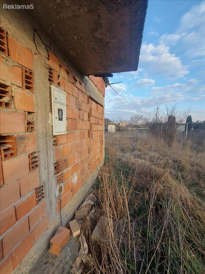 Volkovo kon Orman, object=karabina31m2, plot 1400m2 electricity, water