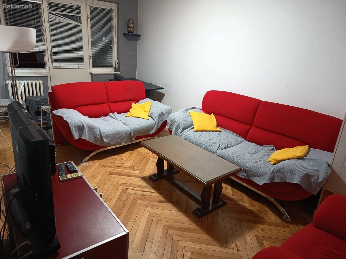 Se izdava trosoben stan vo Karposh