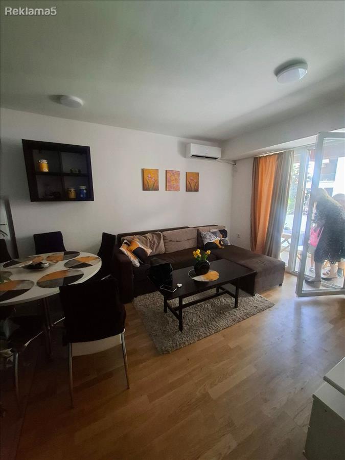 We are renting out a nice, new 3-room apartment at the beginning of Kisela voda, k