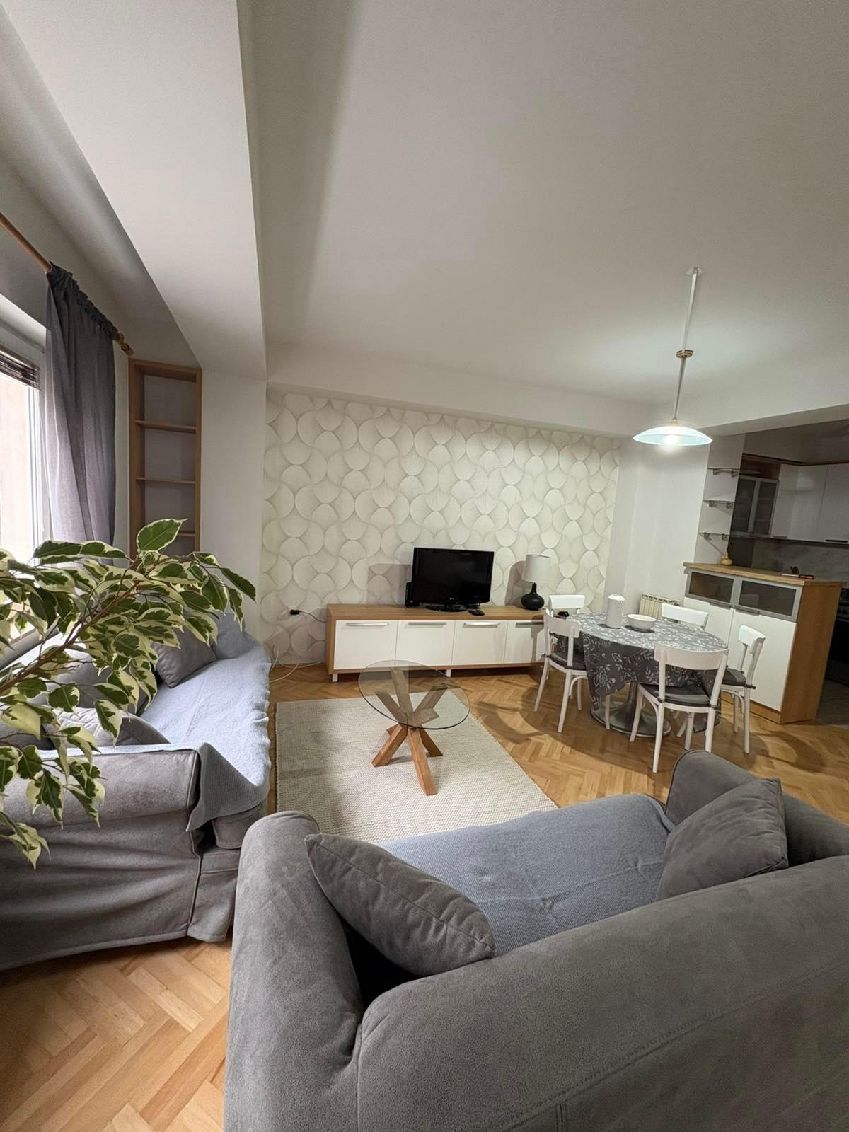 A furnished apartment of 62 m2 is for rent in Debar Maalo