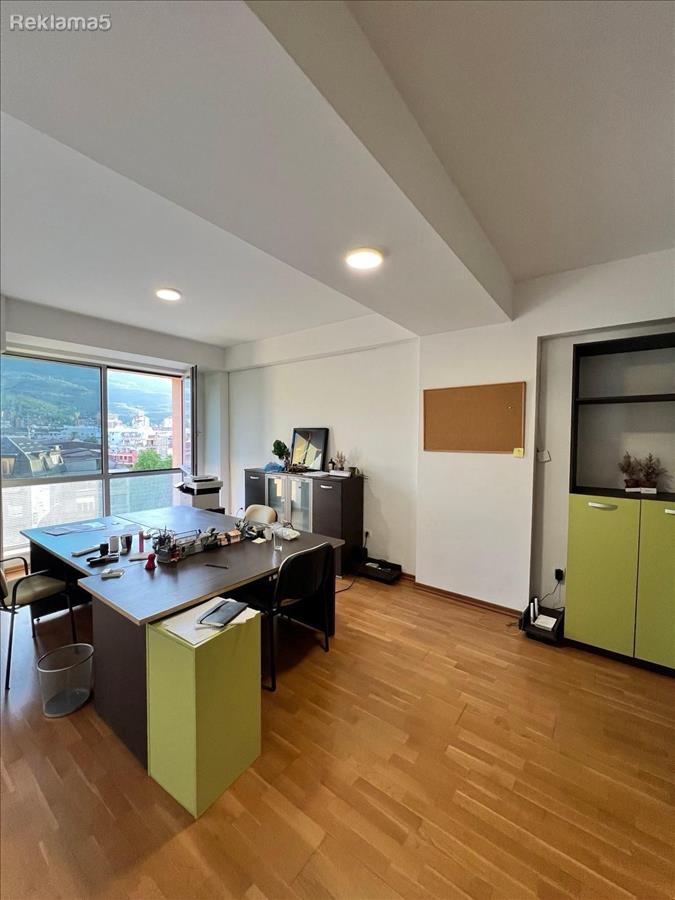 FURNISHED BUSINESS SPACE AT CENTRAL-PARTIZANSKA