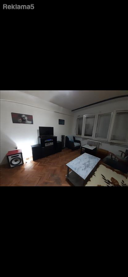 se prodava stan 57 kvadrati k voda so cist imoten list.