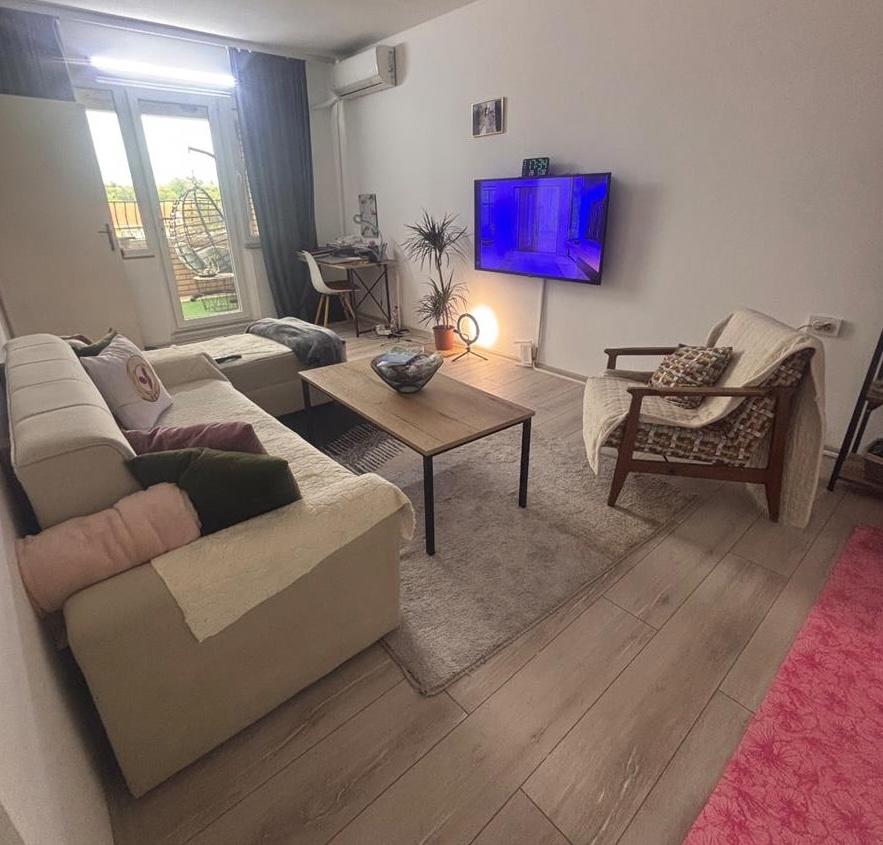 Se prodava stan 90m2 vo Gjorce Petrov