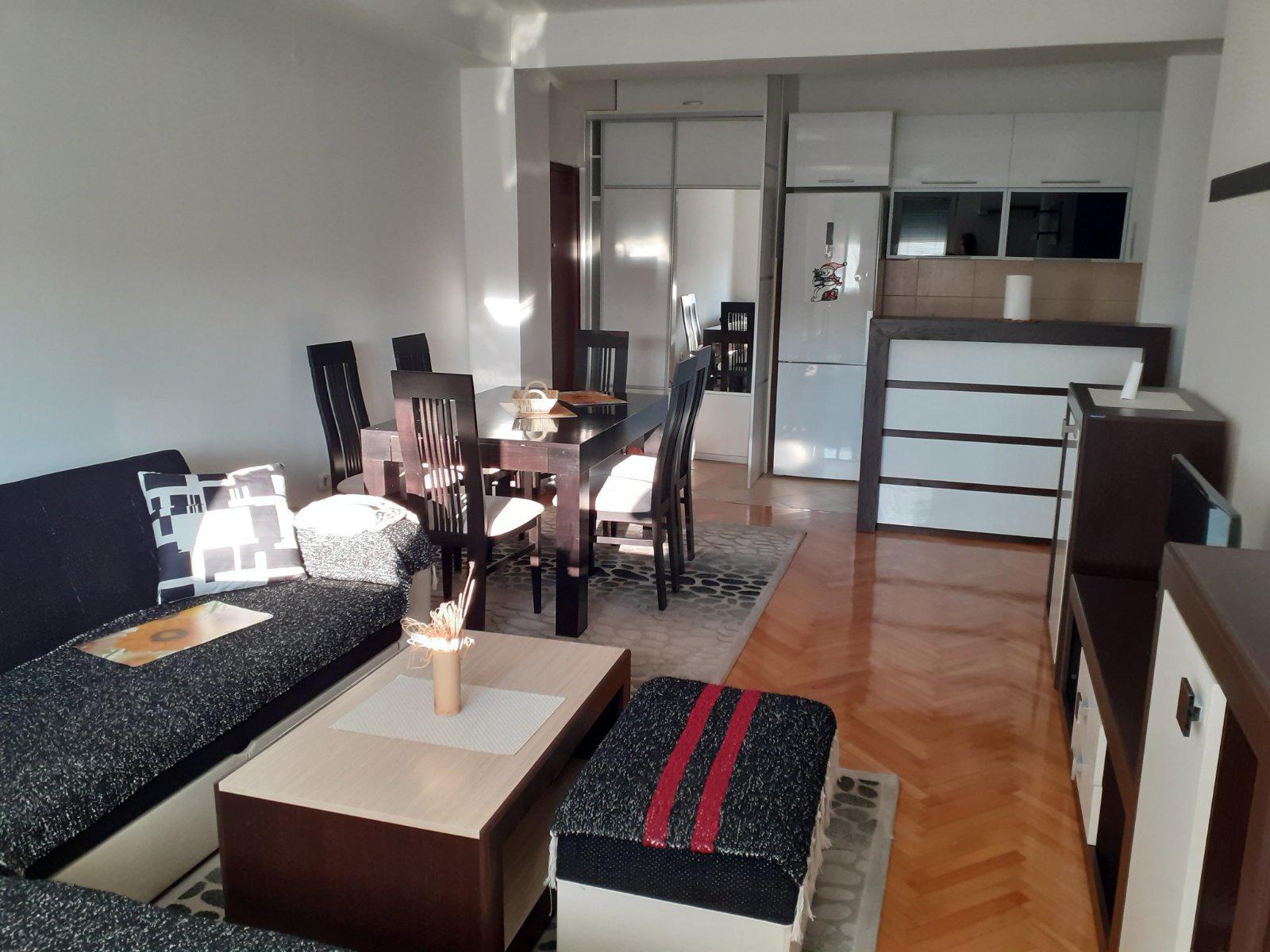 We are renting a nice fully furnished 2-room apartment of 55m2 in Nov