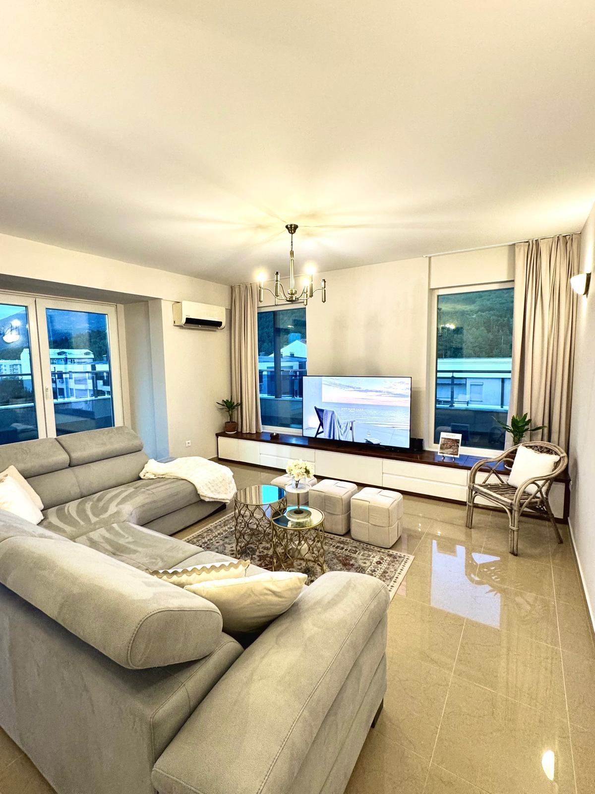 Ekskluziven penthouse za prodazba vo najubavata zgrada Adora