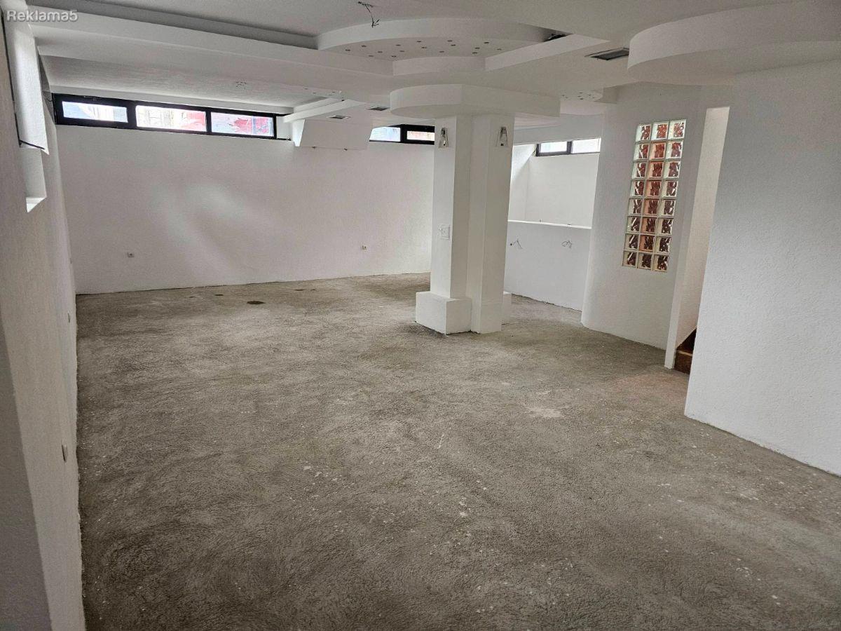 Se iznajmuva deloven prostor od 76 m2
