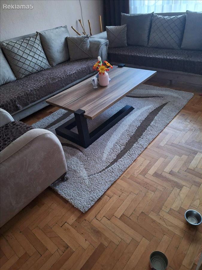 SE PRODAVA planska kujka