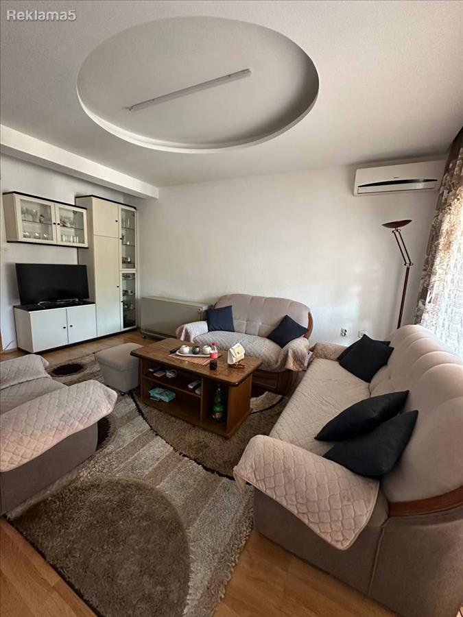 DIMCHE LAHCANSKI'S APARTMENT FOR SALE