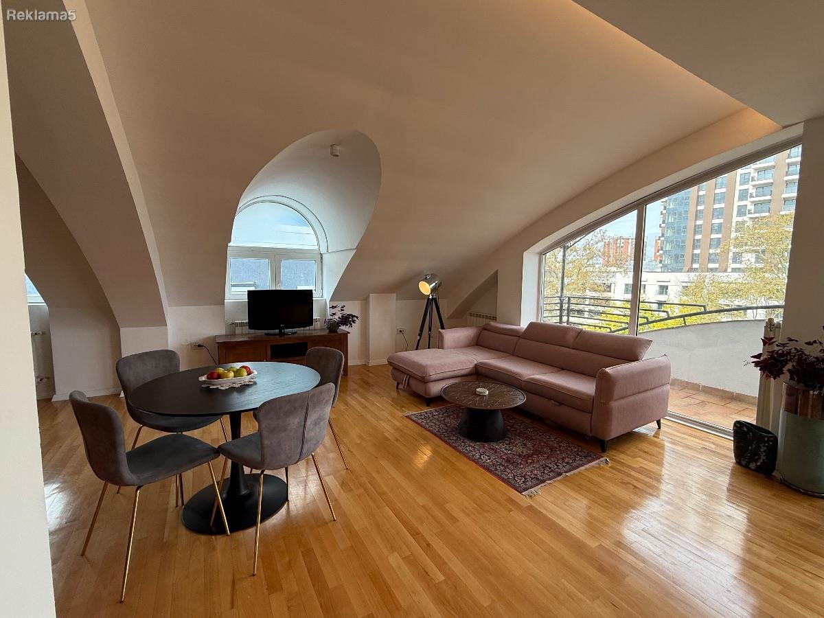 Itno Penthouse sproti Diamon Mall