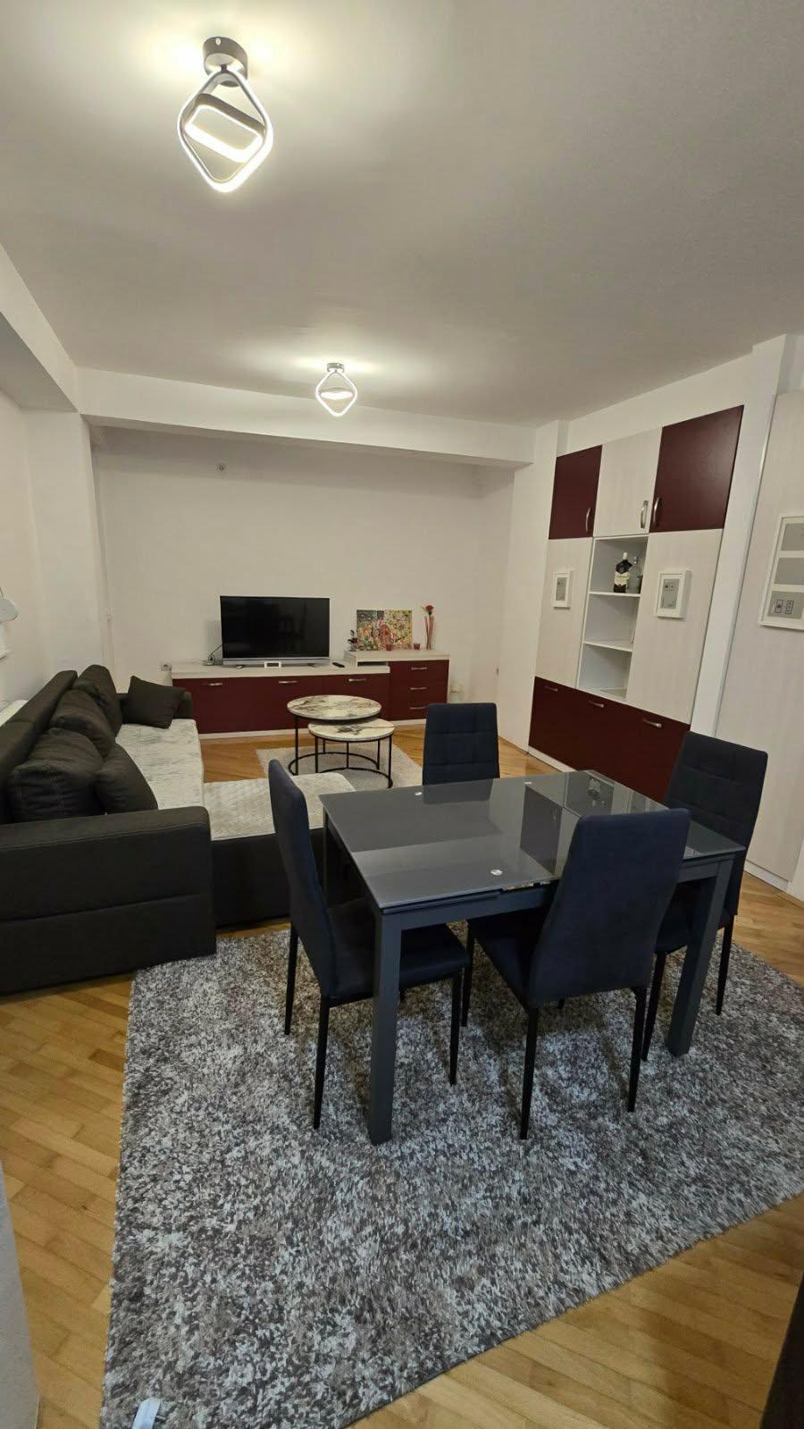 Apartment for rent in Center
