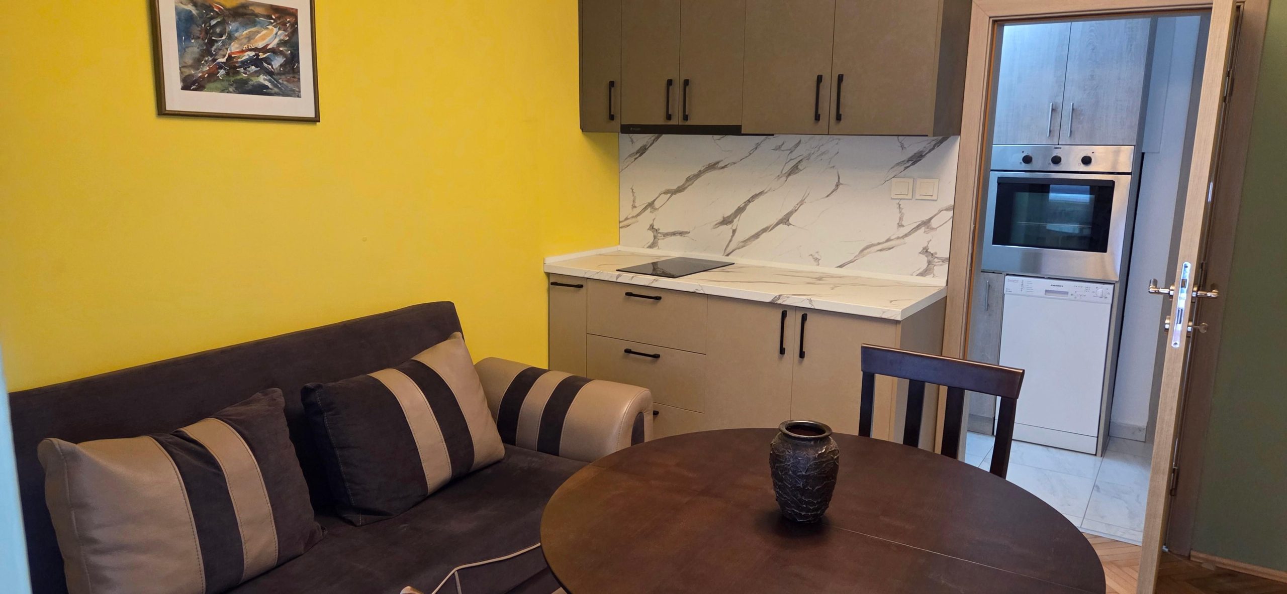 FURNISHED APARTMENT FOR RENT IN THE CENTER OF SHTP