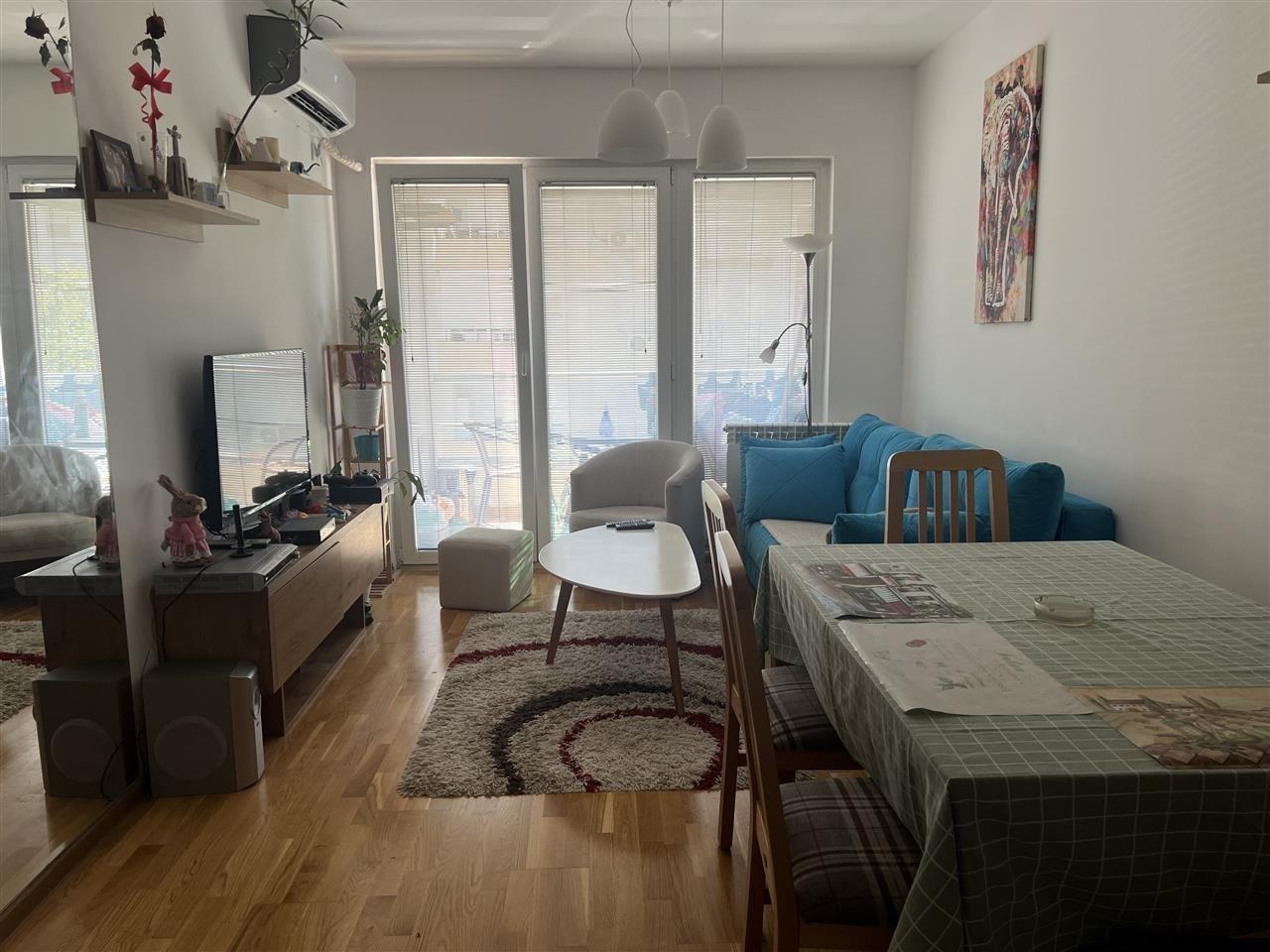 Apartment for sale in Aerodrom 60m2