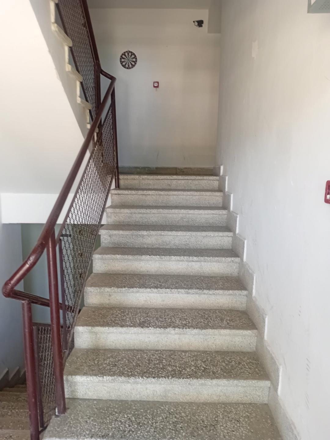 SE PRODAVA STAN VO DALJAN 44 M2 69000 E