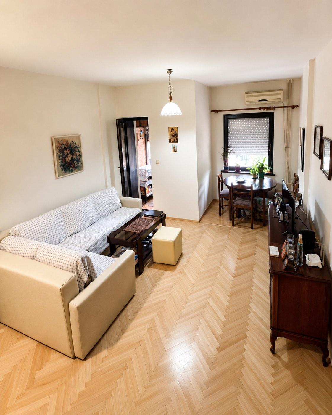APARTMENT FOR SALE IN THE CENTER