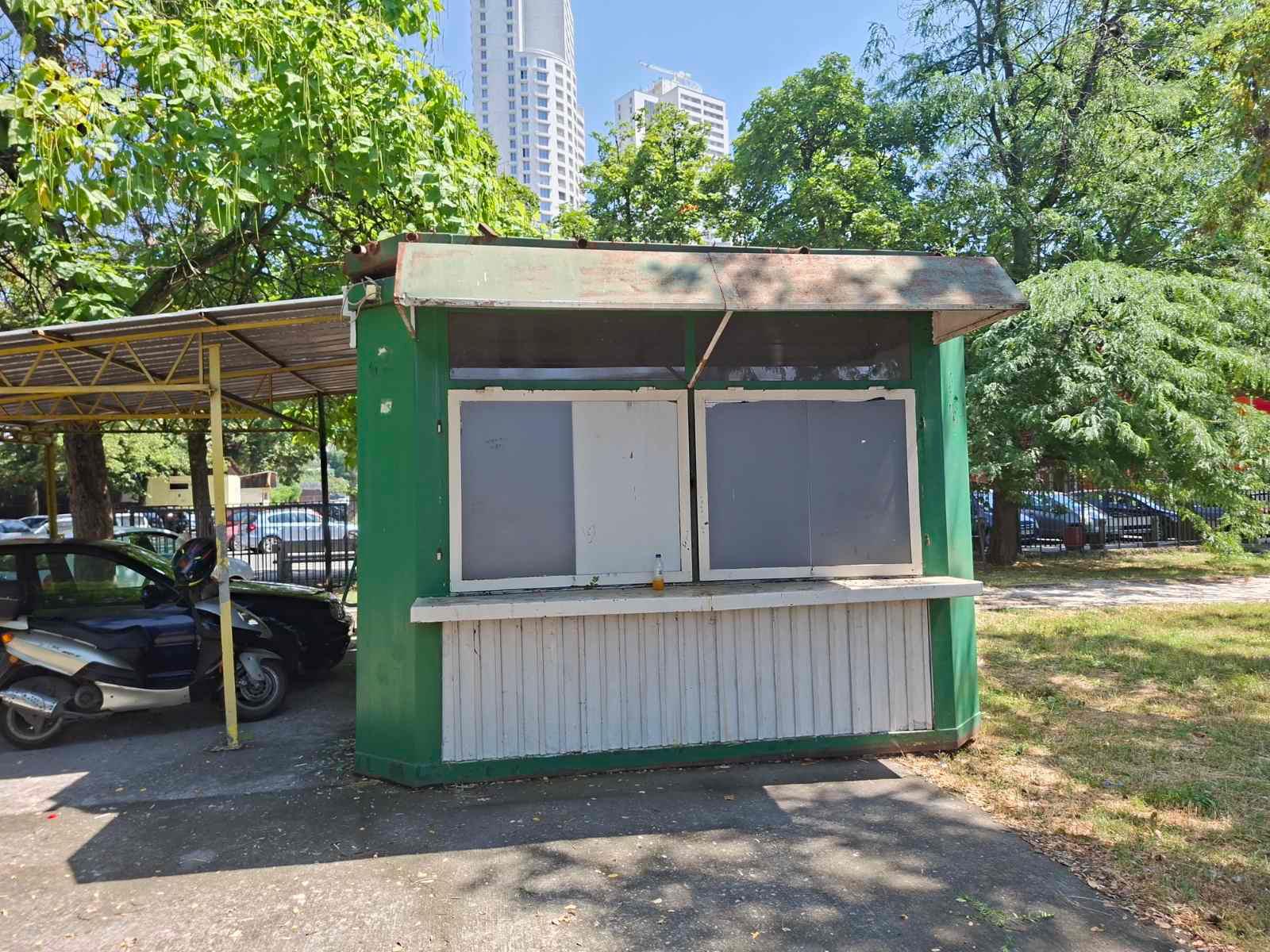 Sendvicara, Kiosk, Trafika - Сендвичара - Киоск - Трафика