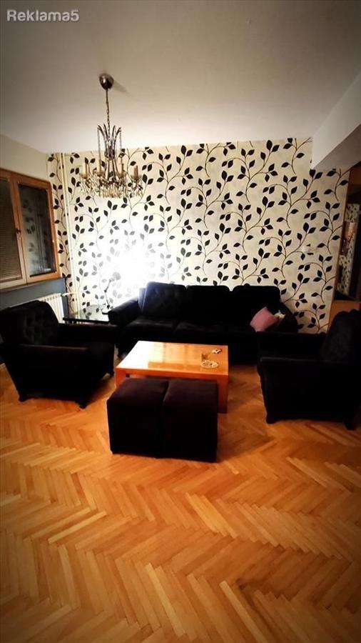 KAPISTEC CENTAR SE IZDAVA TROSOBEN STAN