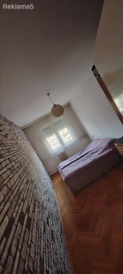 We rent a 50m2 apartment in Karposh3
