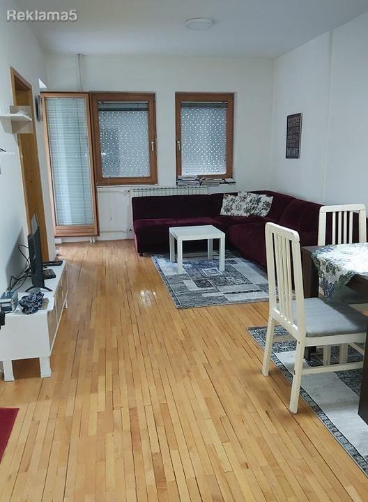Se izdava nov dvosoben stan vo Centar, Univerzalna Sala