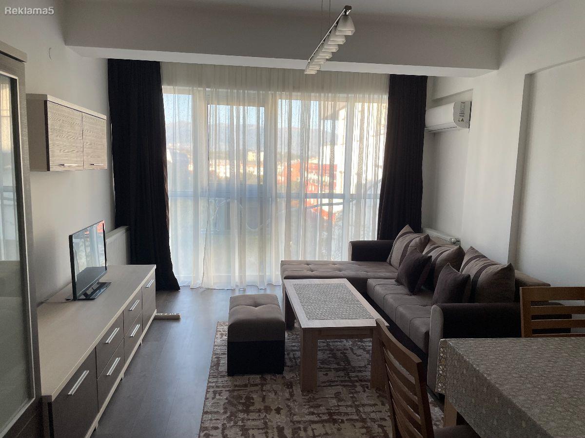 An apartment on Rooseveltova is for rent