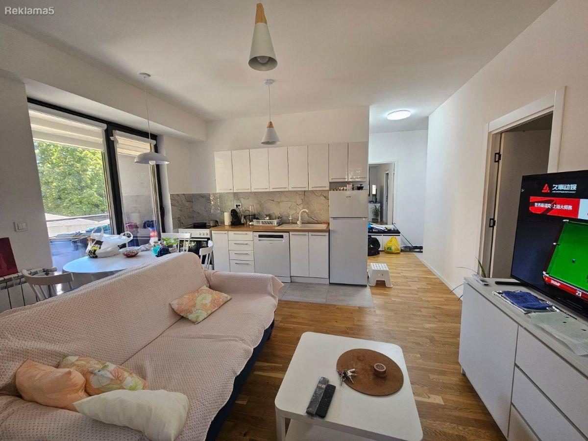 Nov Dvosoben stan od 50m2 Centar kaj Grcka Amb.