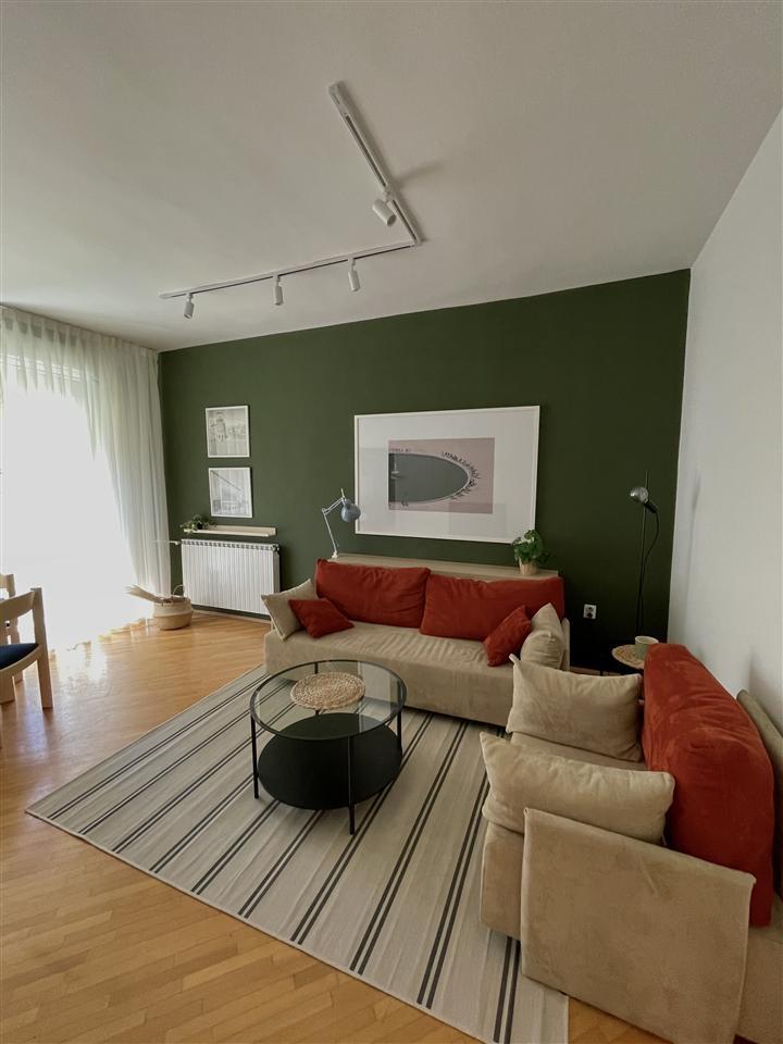 Apartment for rent in Debar maalo/ Se izdava stan vo Debar Maalo