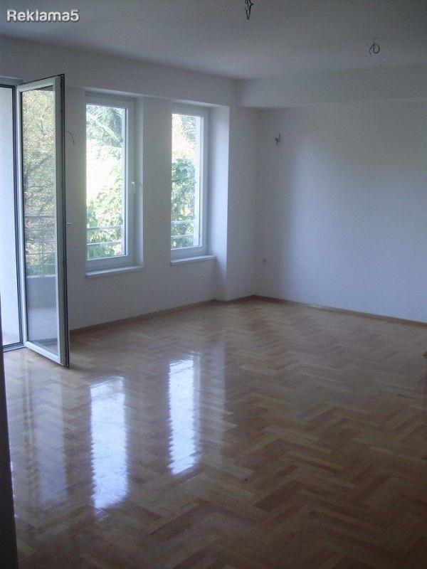 DARMA DOMA rents an empty apartment in Debar Maalo