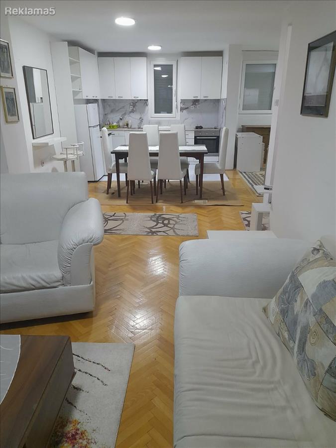 Se iznajmuva stan od 94m2 vo Novo lisice kaj ffm terenite