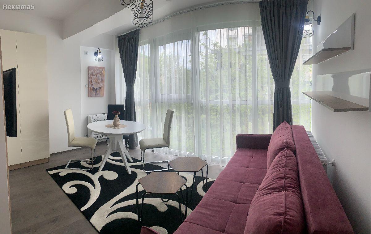Modern 1-Bedroom Apartment – Debar Maalo / City Park