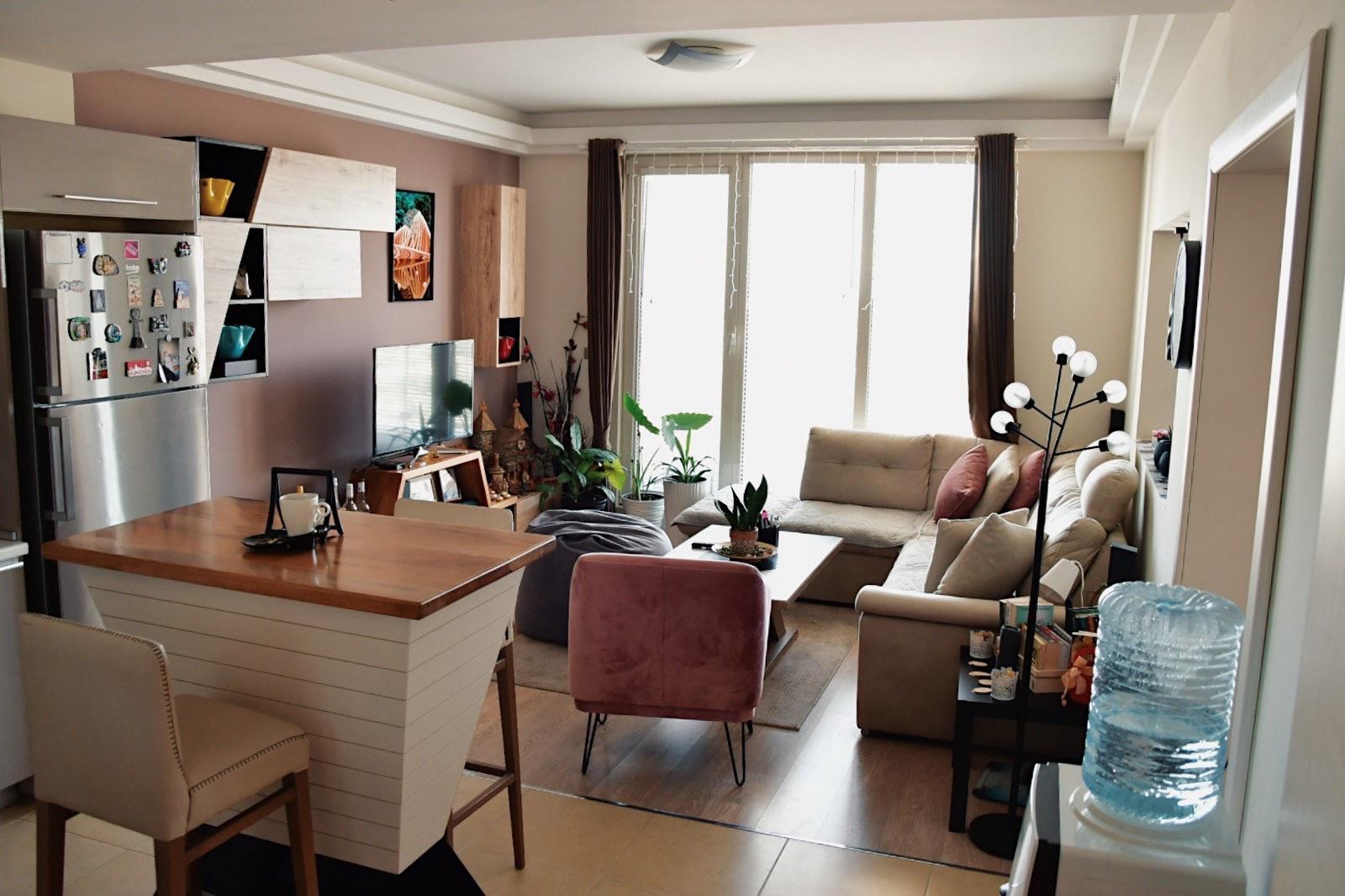 A spacious apartment of 99m² is for sale in Javahir, Airport