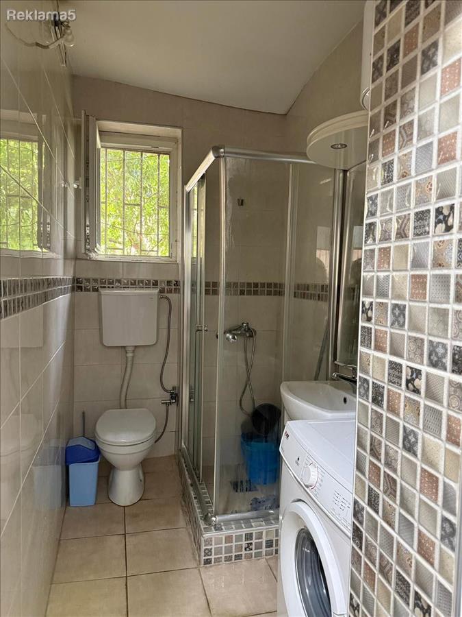 HIT TWO-ROOM RENOVATED FURNISHED APARTMENT IN THE CENTER