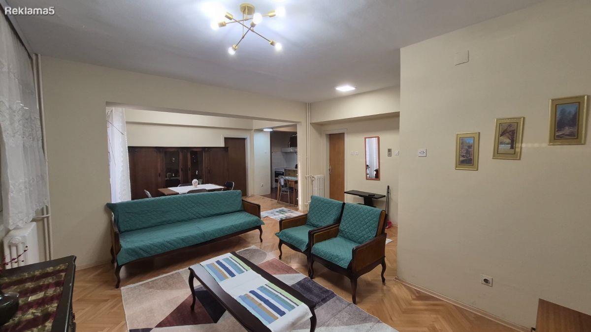 Renovated three-room apartment for rent in Karposh 4 | 90m² | €470