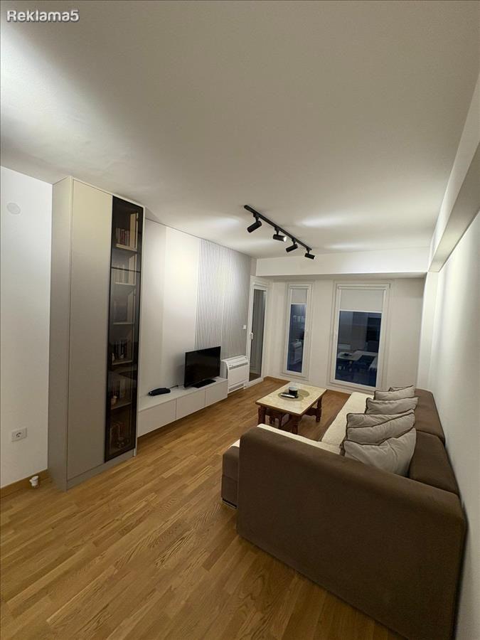 New four-room apartment for rent in Aerodrom | 80m² | €550